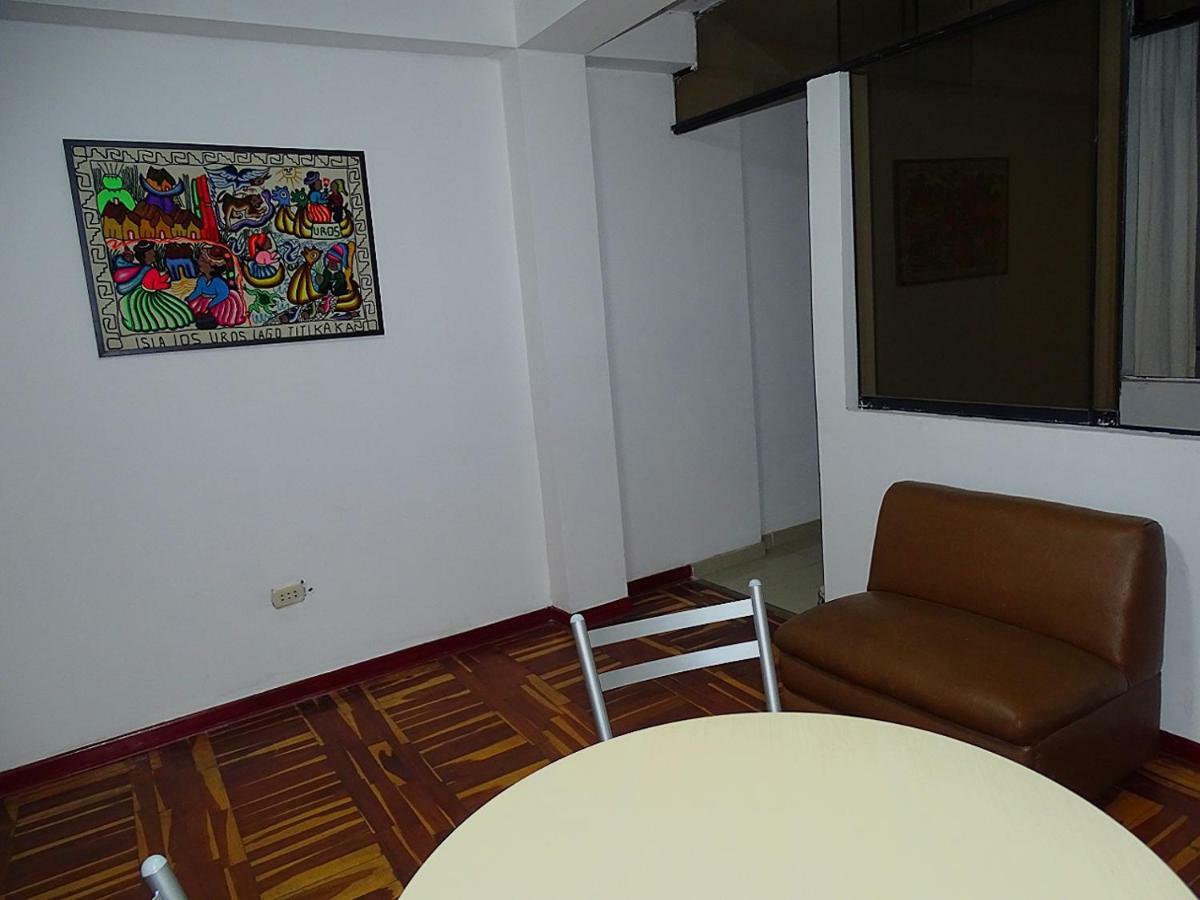 Peruvian Family Hostal Miraflores Ліма Екстер'єр фото